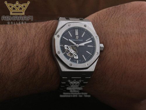 عکس روی مچ ساعت Audemars-Piguet-689