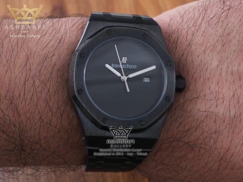 عکس روی مچ ساعت اودمارپیگه های کپی Audemars Piguet Royal Oak FM