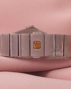 Omega-Constellation-8184-02 پشت بند ساعت امگا کانسلیشن صفحه قهوه ای
