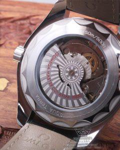 درب پشت ساعت امگا سی مستر Omega Seamaster Aqua Terra G1