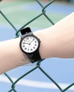 عکس روی مچ ساعت کاسیو CASIO MQ-24-7B2LDF