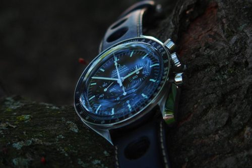 چرا برخی از افراد ساعت‌‌‌های مچی را از پشت می‌‌بندند؟