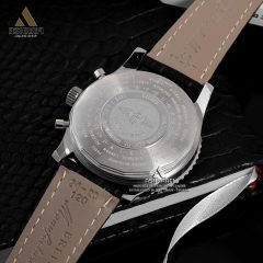 دذب پشت برایتلینگ نوی تایمر Breitling Navitimer A24322 BW