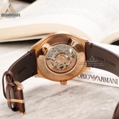 Emporio-Armani-AR60005-04 درب پشت ساعت Emporio Armani AR60005