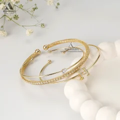 دستبند سه لاین نگین دار طلایی