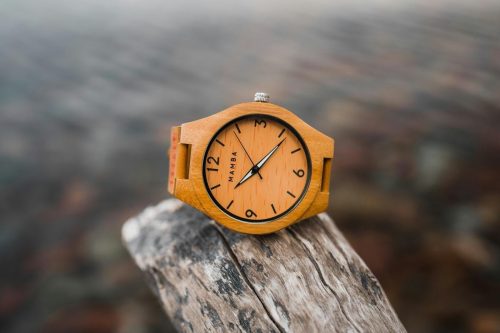 ساعت چوبی چیست؟