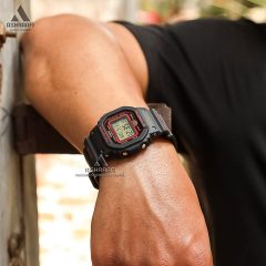 عکس روی مچ Casio G-Shock DW-5600KH-1