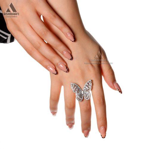 انگشتر پروانه بزرگ