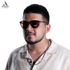 عینک آفتابی اگا مورل روی چهره