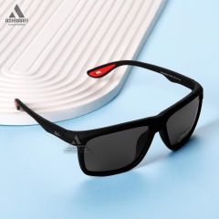عینک آفتابی ریبن فراری Ray-Ban P5820