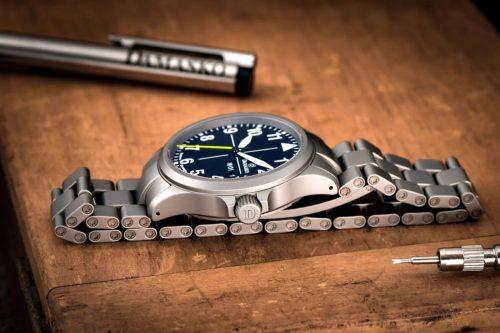 انواع مختلف فولاد ضد زنگ در ساعت مچی