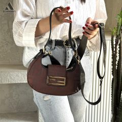 کیف طرح دار فندی