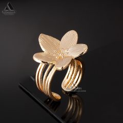 انگشتر زنانه طرح گل