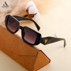 عینک مشکی پرادا مستطیلی Prada 8822