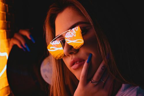 چطور عینک آفتابی پولاریزه رو تمیز کنیم؟