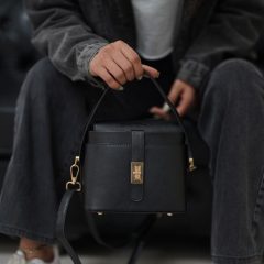 کیف مشکی مکعبی