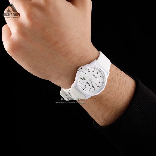 ساعت مچی سفید کیو اند کیو Q&Q V00A-001VY