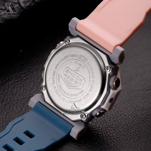 درب پشت ساعت