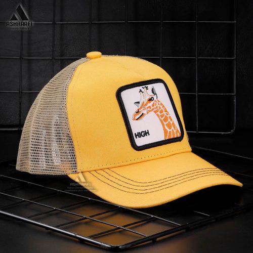 کلاه کپ زرد با طرح حیوان