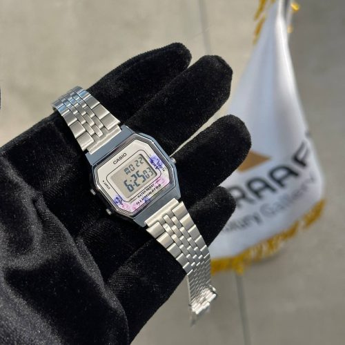 کاسیو طرح گل در صفحه Casio LA680WA-4C