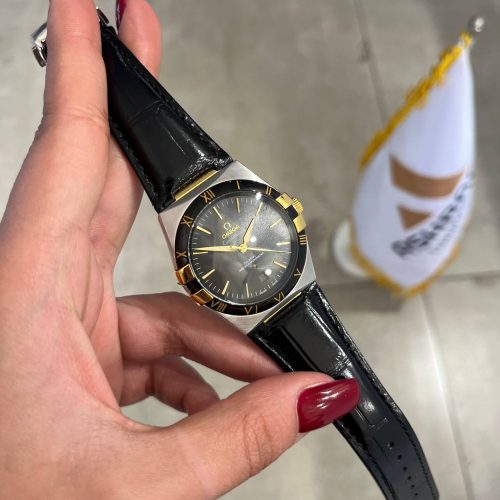 امگا بند چرمی