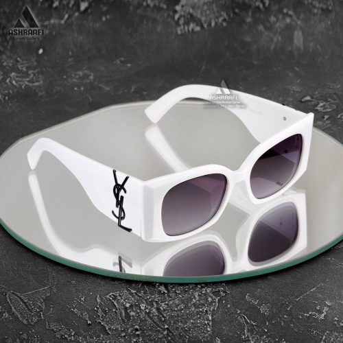 عینک سفید با فریم بزرگ زنانه