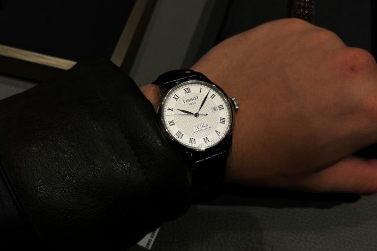 تعمیر ساعت مچی تیسوت (Tissot): احیای دقت و زیبایی سوئیسی