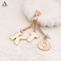 چارم کیتی طلایی Kitty Charm A02