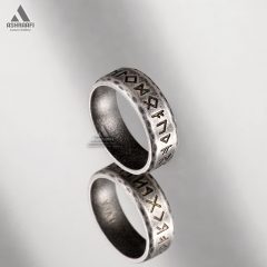 انگشتر مردانه با طرح نوشته‌های میخی Retro Words Ring