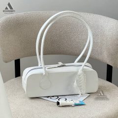 کیف سفید مدل باگتی همراه چارم