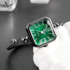 ساعت النگویی مشکی با صفحه سبز