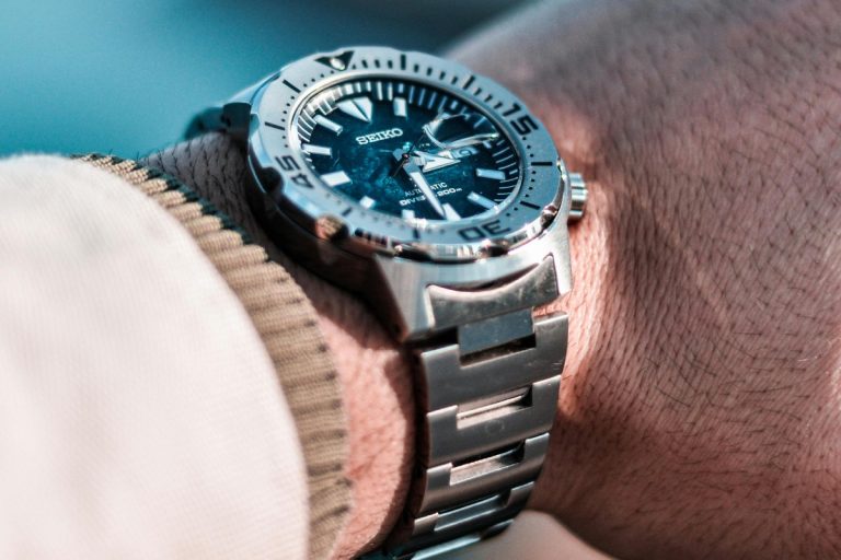 چطور یک ساعت مچی باکیفیت را تشخیص دهیم؟