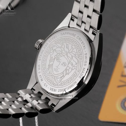 درب پشت ساعت ورساچه