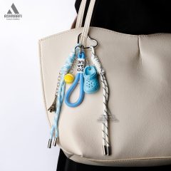 آویز کیف آبی