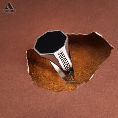انگشتر مشکی و نقره ای ورساچه