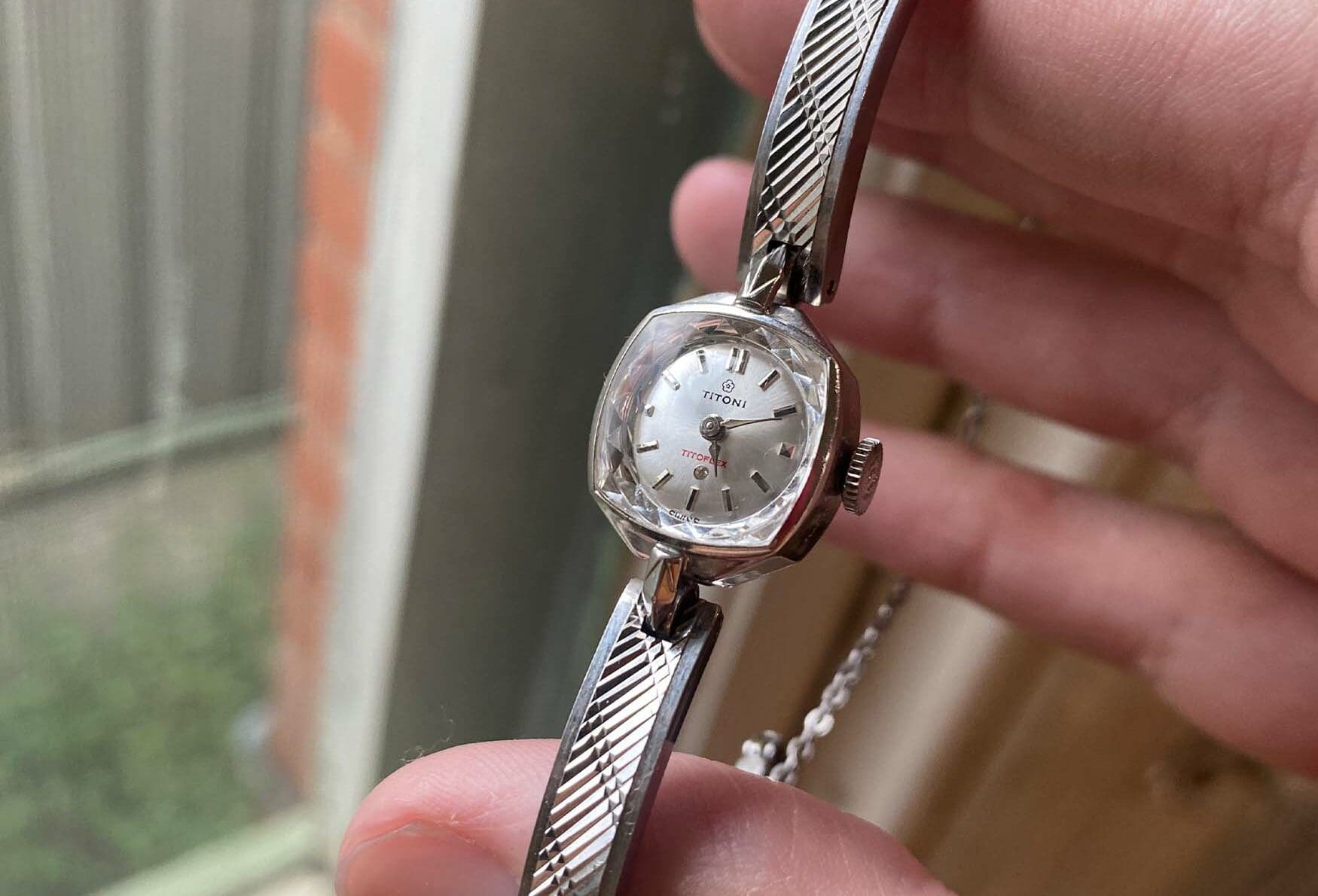 ساعت تیتونی با روکش طلای سفید