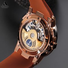 Ulysse-Nardin-40-03 درب پشت شیشه ای ساعت اولیس ناردین