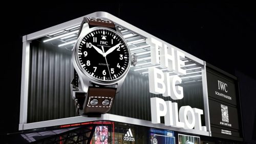 ساعت‌های مچی لوکس در دنیای سه‌بعدی: نوآوری در تبلیغات محیطی و آینده بازاریابی