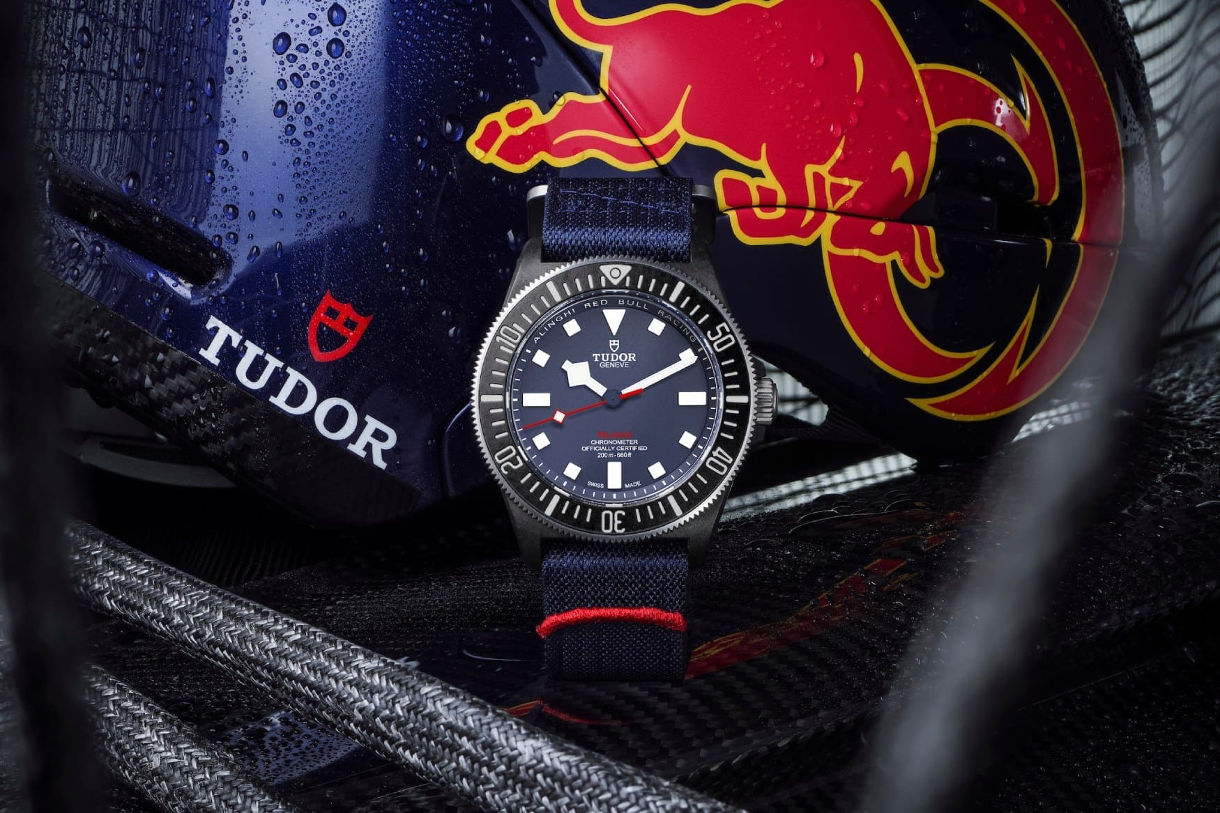 ساعت تودور Pelagos FXD Alinghi Red Bull Racing Edition کربنی