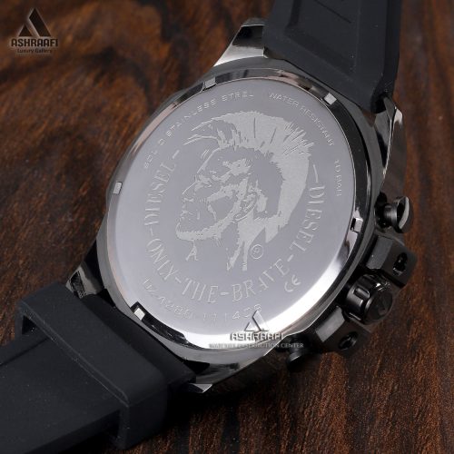 درب پشت ساعت دیزل