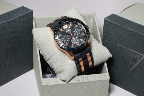 آیا جعبه‌های لوکس واقعاً ارزش خرید ساعت شما را بالا می‌برند؟