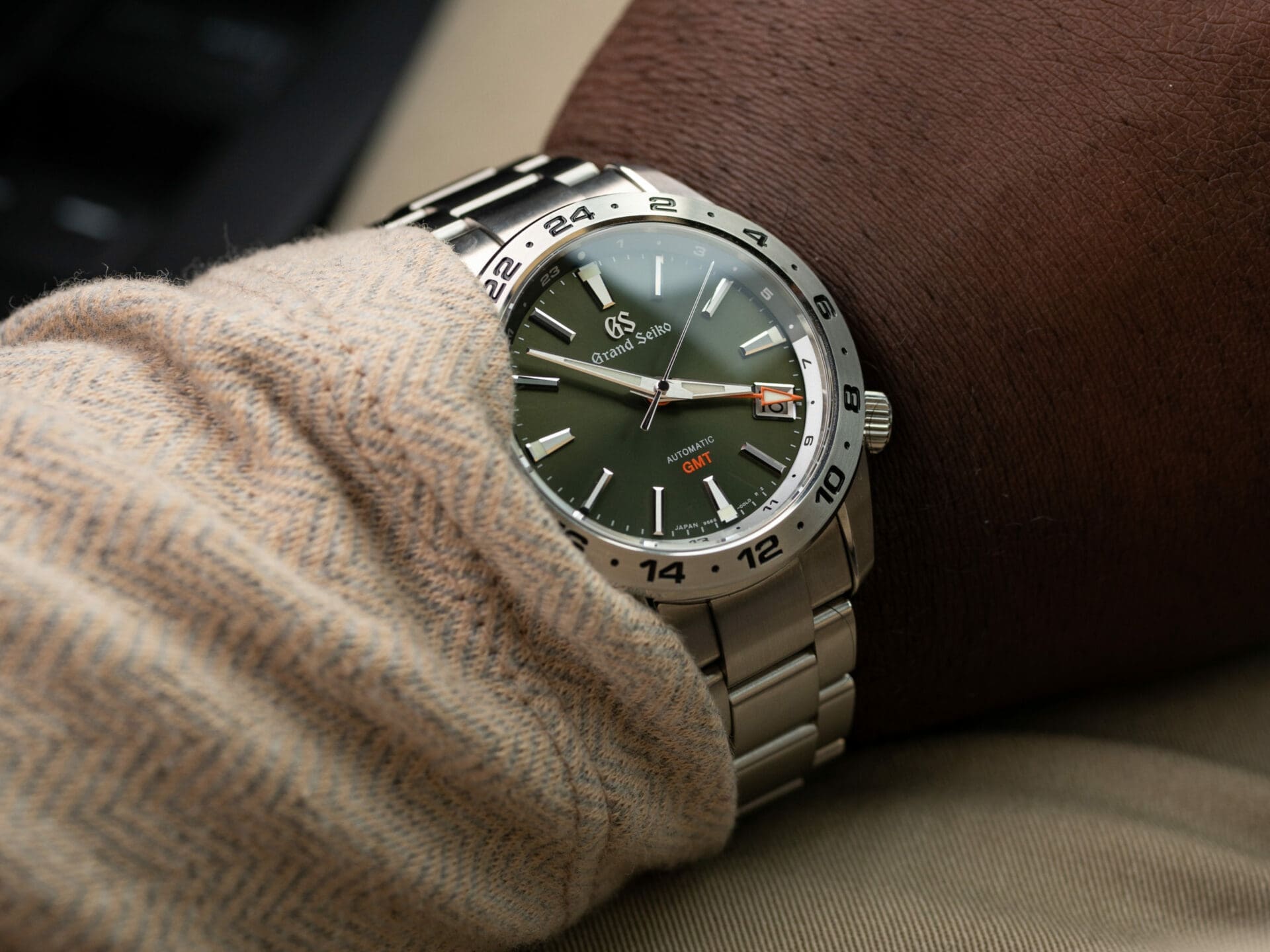 نمای نزدیک ساعت گرند سیکو GMT