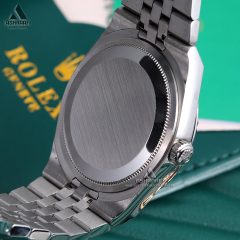 Rolex-Land-Dweller-40-SK-04 درب پشت ساعت رولکس
