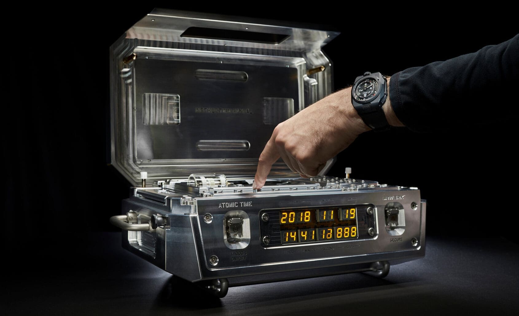 معایب ساعت‌های مچی