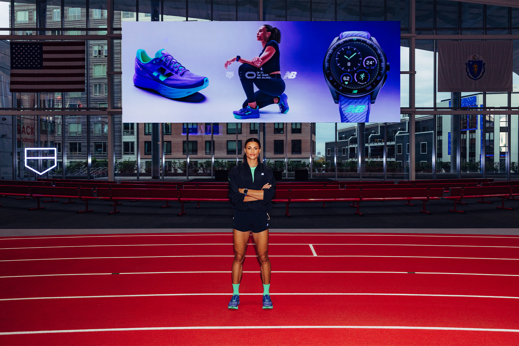 ساعت تگ هویر کالیبر E5 و کفش نیوبالانس