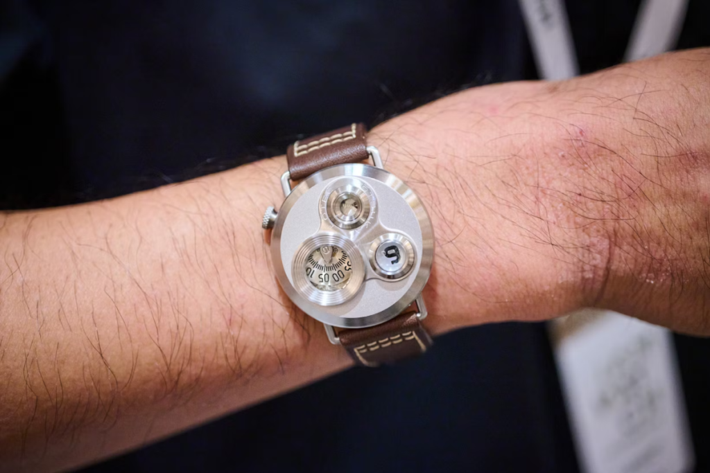 ساعت‌های خاص اوتسوکا لوتک