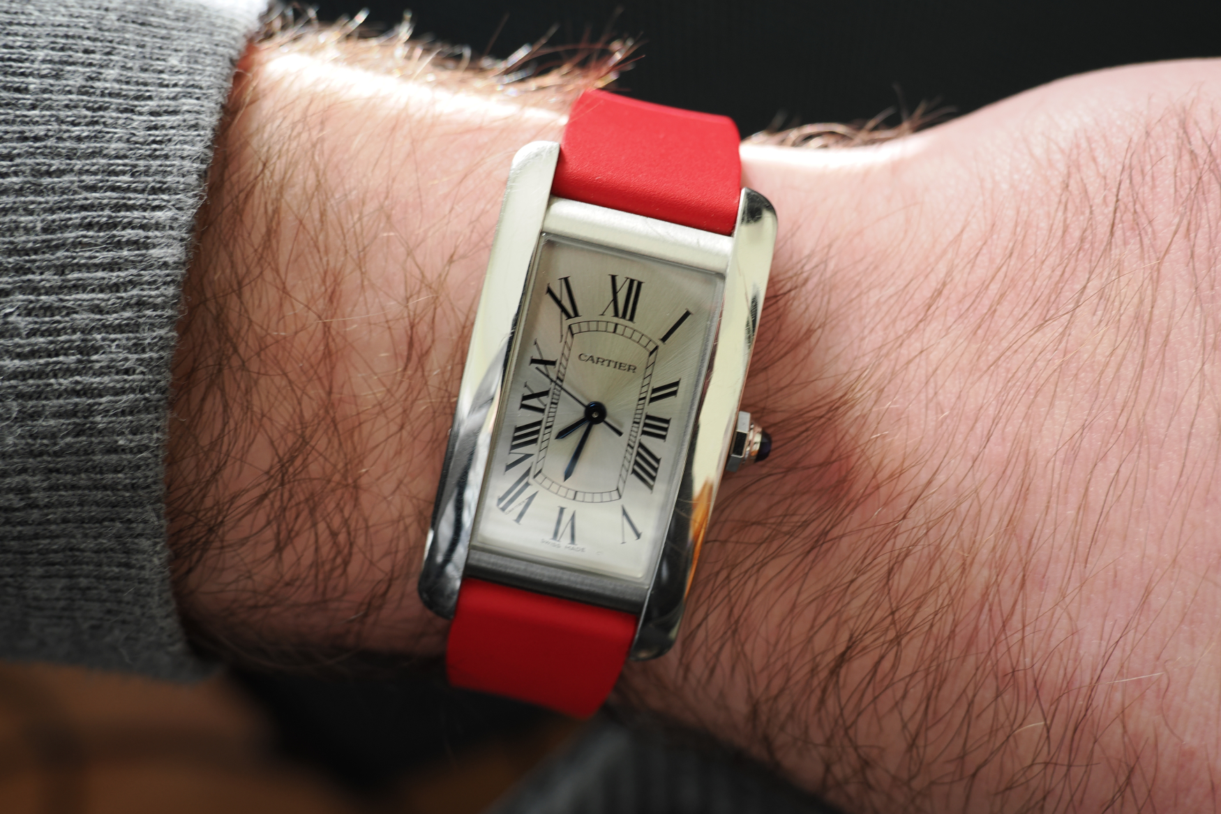 ساعت کارتیر تانک با بند لاستیکی قرمز