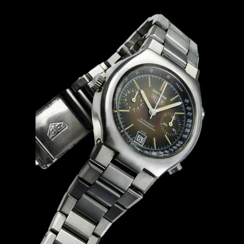 نمای نزدیک ساعت دیتونا وینتیج