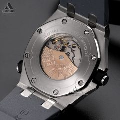 Audemars-Piguet-Royal-Oak-Offshore-GR2-04 درب پشت شیشه ای ساعت اودمار پیگه