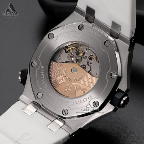 درب پشت شیشه ای ساعت اودمار پیگه